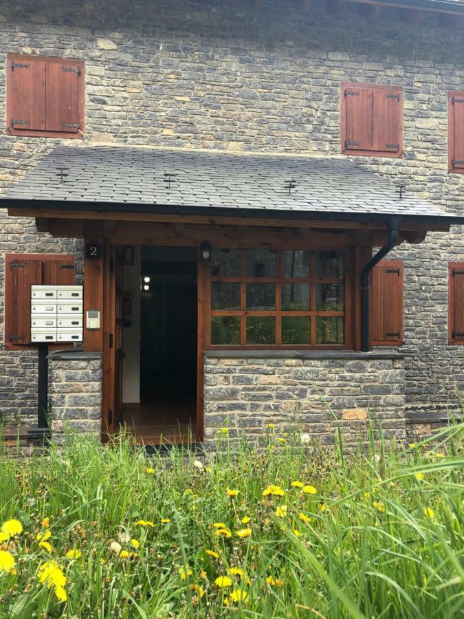 Le Petit Espot Apartment Exterior photo